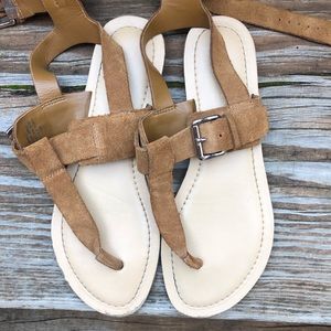 Marc fisher suede strappy sandals flats tan 7.5